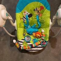 Sedia dondolo, bicicletta e cavallino a dondolo