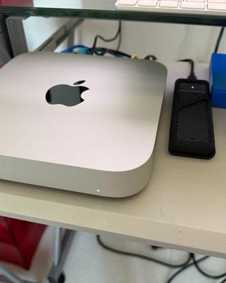 Mac mini PRO M2 + HUB Satechi & Stand per SSD