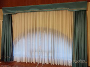 Tenda blu senza tenda bianca