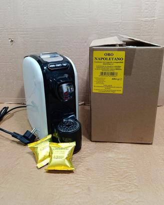 Macchina da caffè a capsule funzionante 