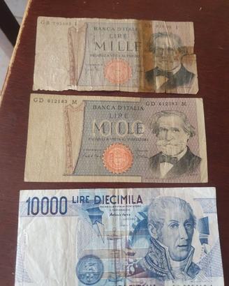 Lotto 3 banconote  10000 lire e due pezzida 1000