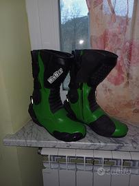 stivali moto numero 42 nuovi 