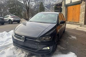 Volkswagen POLO 1.0 confortline 48kw NEOPATENTATI
