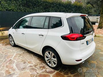 Molto bella