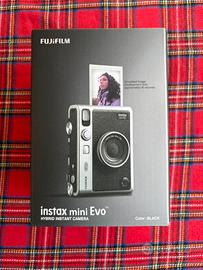 Fujifilm instax mini Evo Hybid instant camera