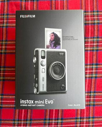 Fujifilm instax mini Evo Hybid instant camera