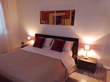 Arredato con terrazzo