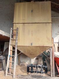 Contenitore in metallo per granaglie 