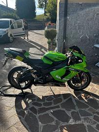 Moto Kawasaki Ninja