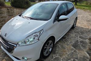 Peugeot 208 1.2 Vti 82CV con Impianto a Metano