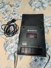 lettori cassette e radio.