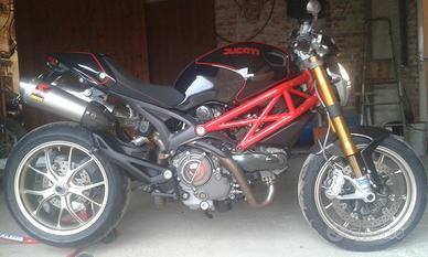 Ducati Monster 1100 - 2010