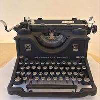 Macchina da scrivere Olivetti M40