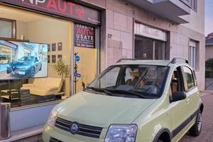 Fiat Panda 4x4 Climbing