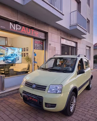 Fiat Panda 4x4 Climbing