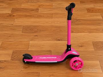 Monopattino 3 Ruote Besrey per Bambini con LED