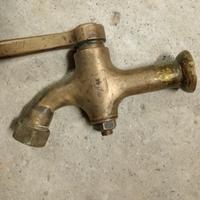 rubinetto antico 