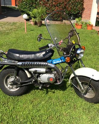 Suzuki RV 90