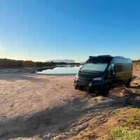 Camper Van Tourne Mobil 6.0 Black Edition Adventur