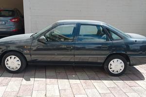 OPEL Vectra 1ª serie - 1992