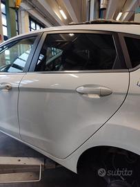 Porta posteriore sinistra FORD FIESTA del 2010