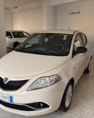 LANCIA YPSILON 1.2 GPL 69 CV 5 PORTE PLATINUM