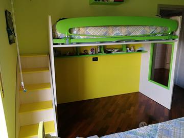 Letto a castello con ribalta