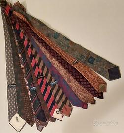 Cravatte Burberrys-Etro-YSL-Pierre Cardin