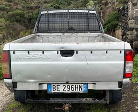 NISSAN Pick-up - 2002