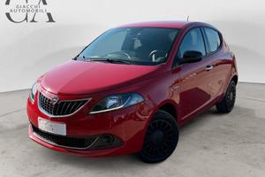 Lancia Ypsilon 1.0 firefly hybrid Silver s&s 70cv