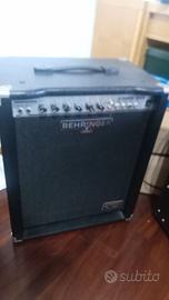 Amplificatore per basso Behringer Ultrabass BX600