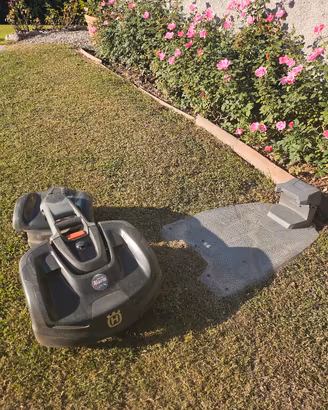 Husquarna Robot Tagliaerba 435 X  AWD anno 2023