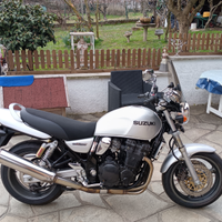 Suzuki gsx 750