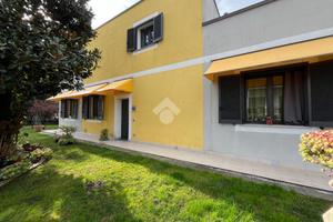 VILLA SINGOLA A CAVENAGO DI BRIANZA