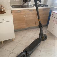 Monopatino G2 ninebot