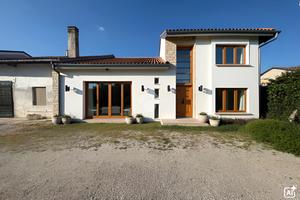 CASA SEMINDIPENDENTE A TOMBOLO