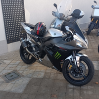 Yamaha yzf r1