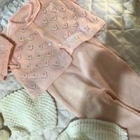 Completini neonato fatti a mano in lana, e vari