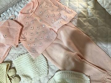 Completini neonato fatti a mano in lana, e vari