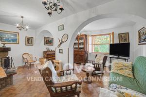 Appartamento di 136 m² con 4 locali a Collesalvett