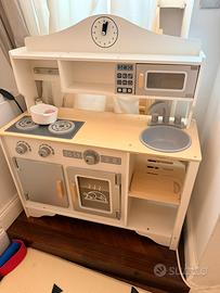 Cucina bimbi di legno