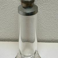 Saliera con forma tubetto del dentifricio