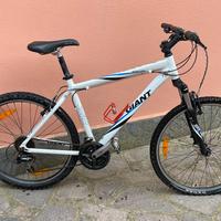 Bicicletta Giant Rincon 26 taglia M