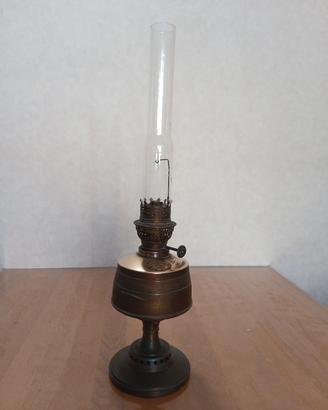 Lampada a petrolio francese STLI 