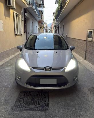 FORD FIESTA 1.4 TDCi 70 CV Titanium