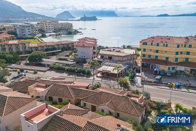 Locale commerciale - Golfo Aranci