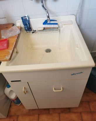 Lavandino da lavanderia con mobile