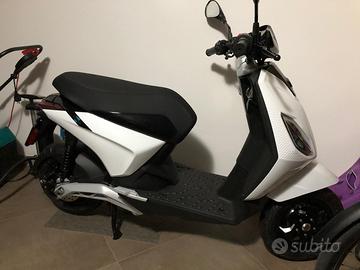 Piaggio 1 Active