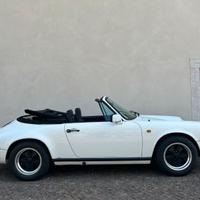 Porsche 911 Carrera Cabrio 3.2, 1984, book service