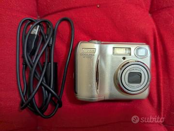 nikon coolpix 4100 + cavetto + borsina travel
